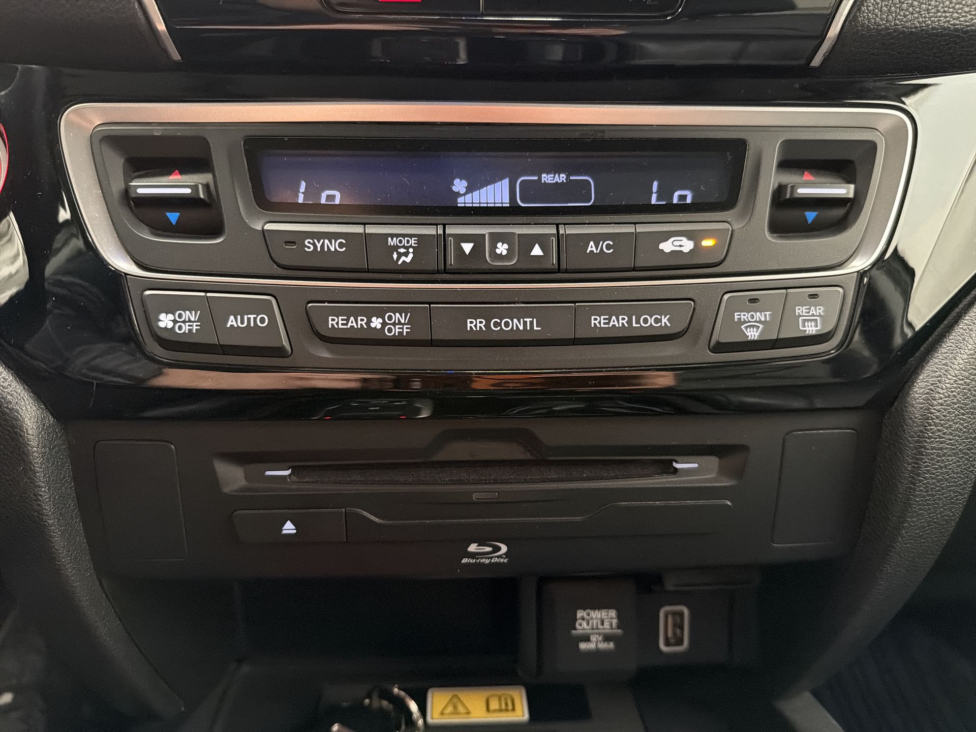 2022 Honda PILOT TOURING