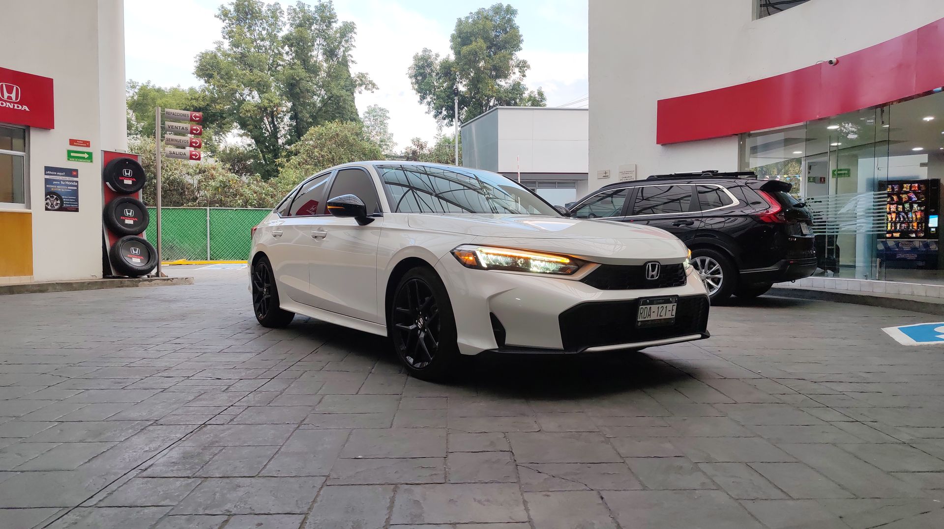 2025 Honda CIVIC SPORT HEV