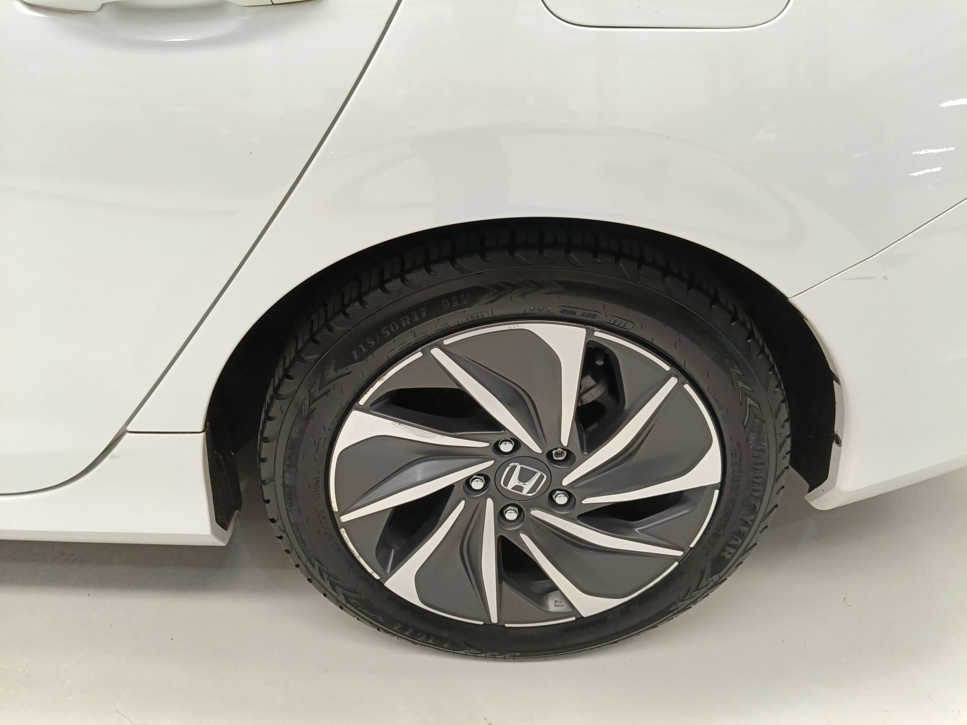 2020 Honda INSIGHT HYBRID