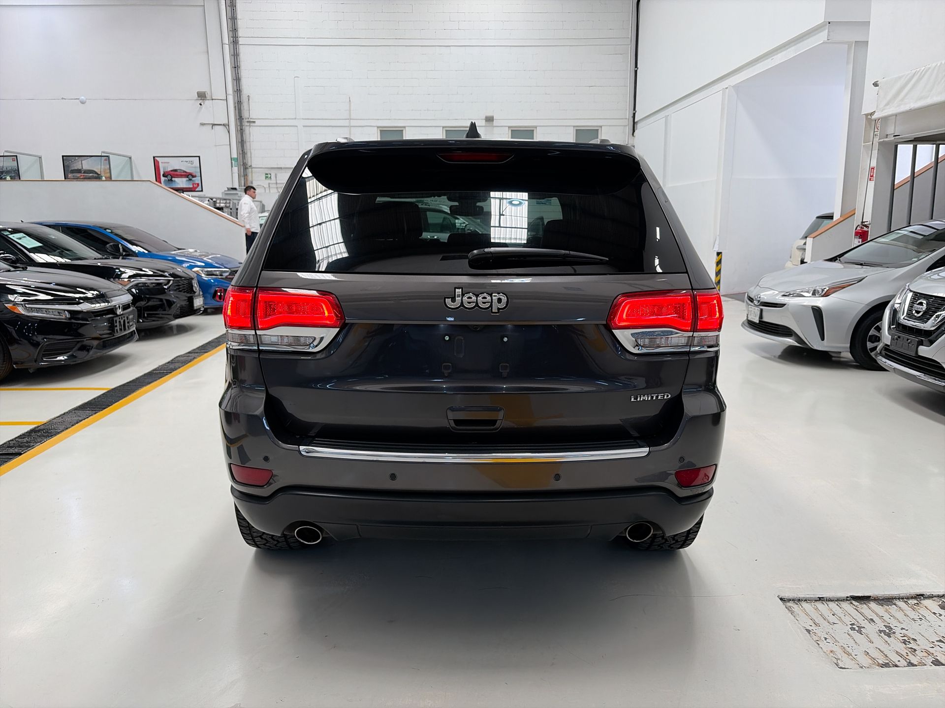 2018 Jeep GRAND CHEROKEE LIMITED LUJO V6