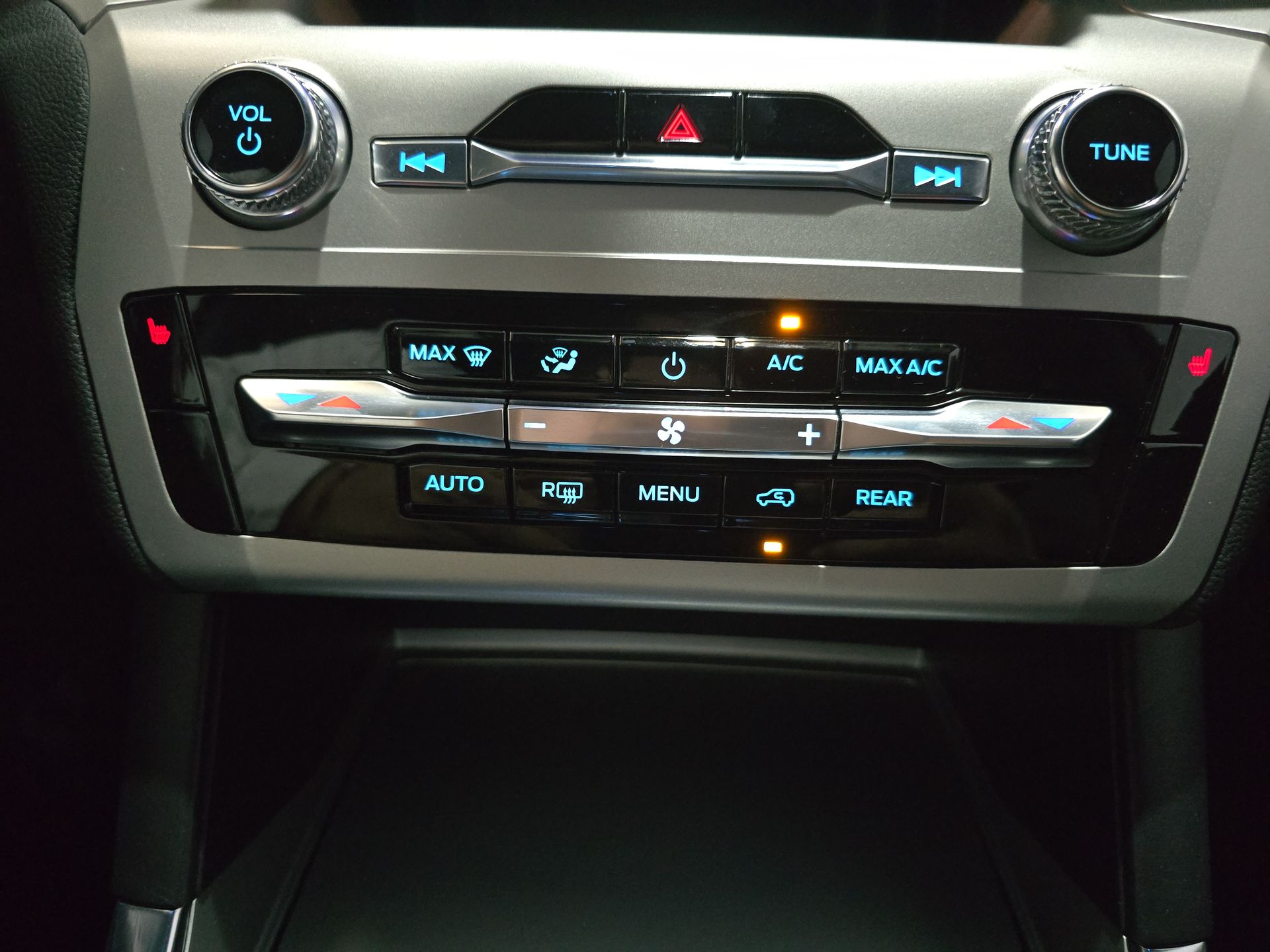 2022 Ford EXPLORER XLT RWD ECOBOOST C SISTEMA DE ENTRETENIM