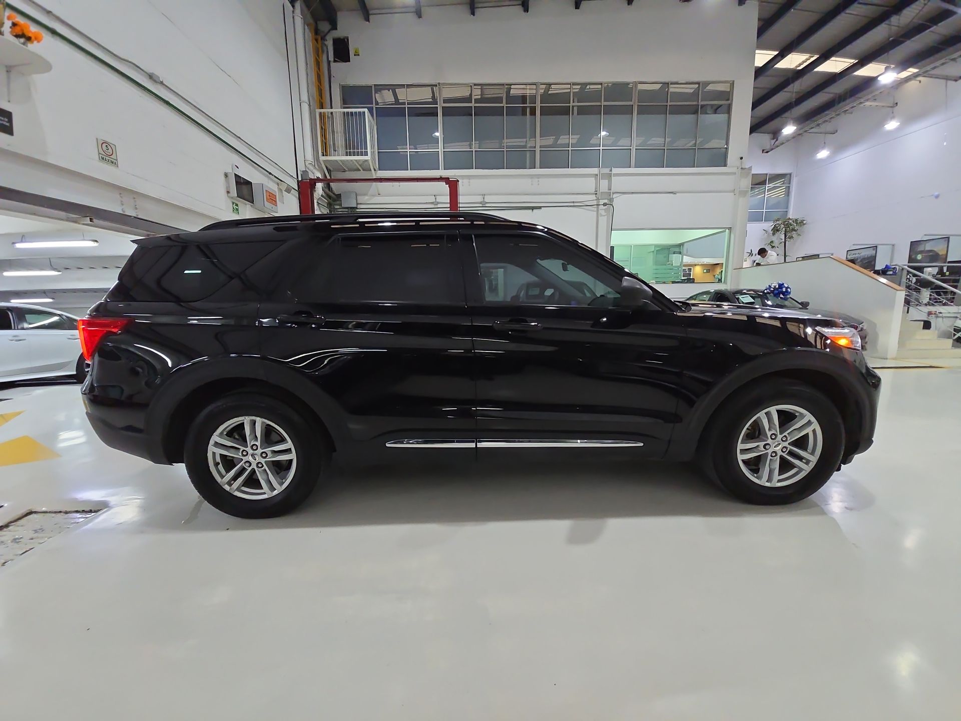 2022 Ford EXPLORER XLT RWD ECOBOOST C SISTEMA DE ENTRETENIM