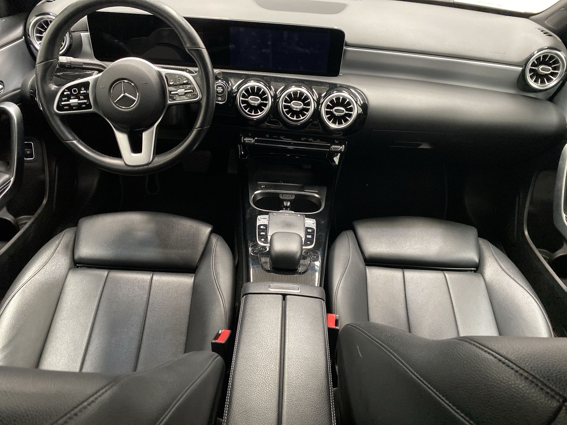 2020 Mercedes-Benz A200 URBAN A 200 PROGRESSIVE SEDÁN