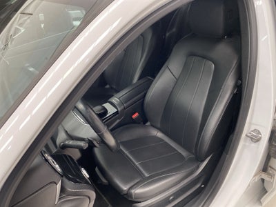 2020 Mercedes-Benz A200 URBAN A 200 PROGRESSIVE SEDÁN