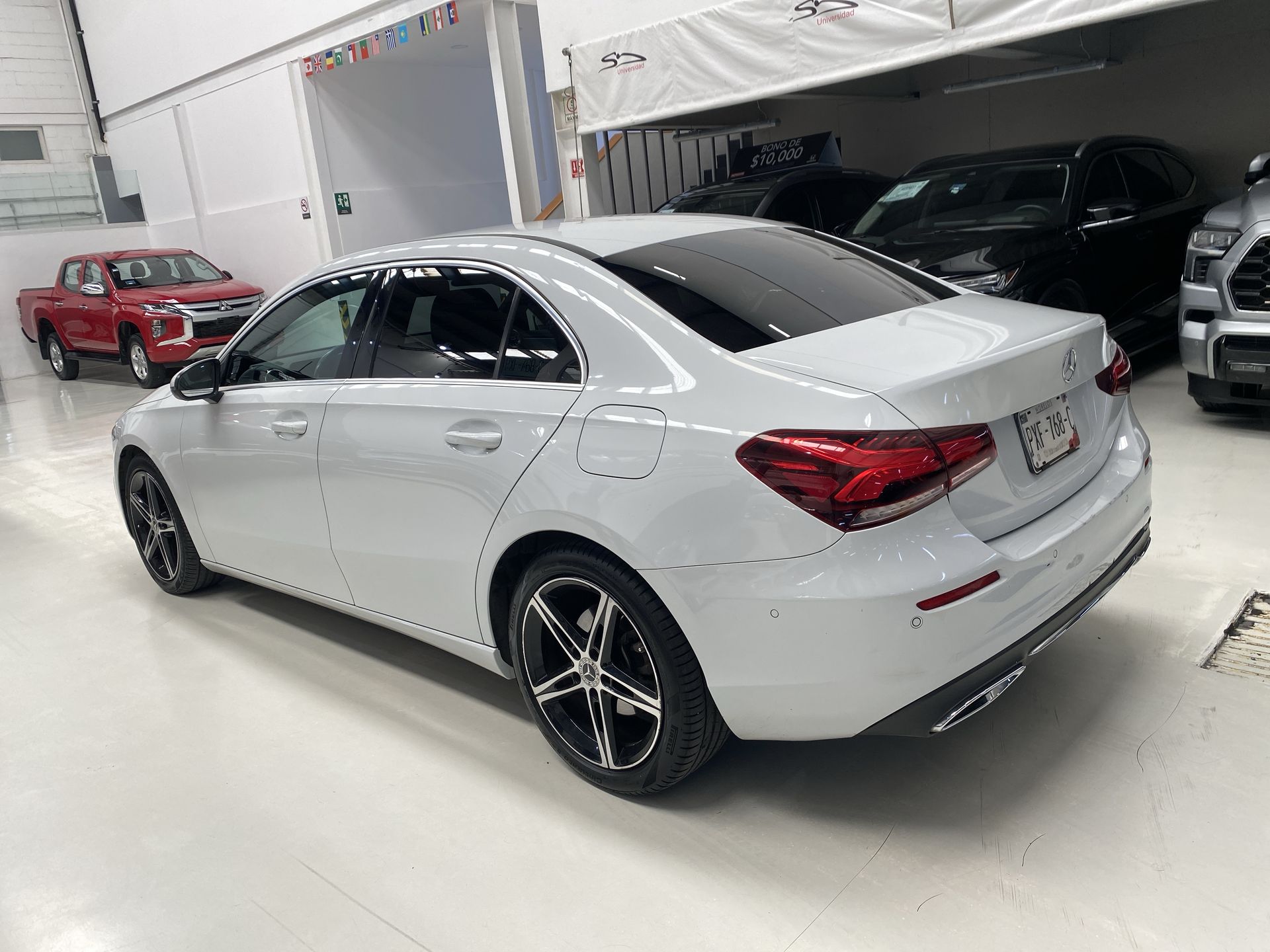 2020 Mercedes-Benz A200 URBAN A 200 PROGRESSIVE SEDÁN