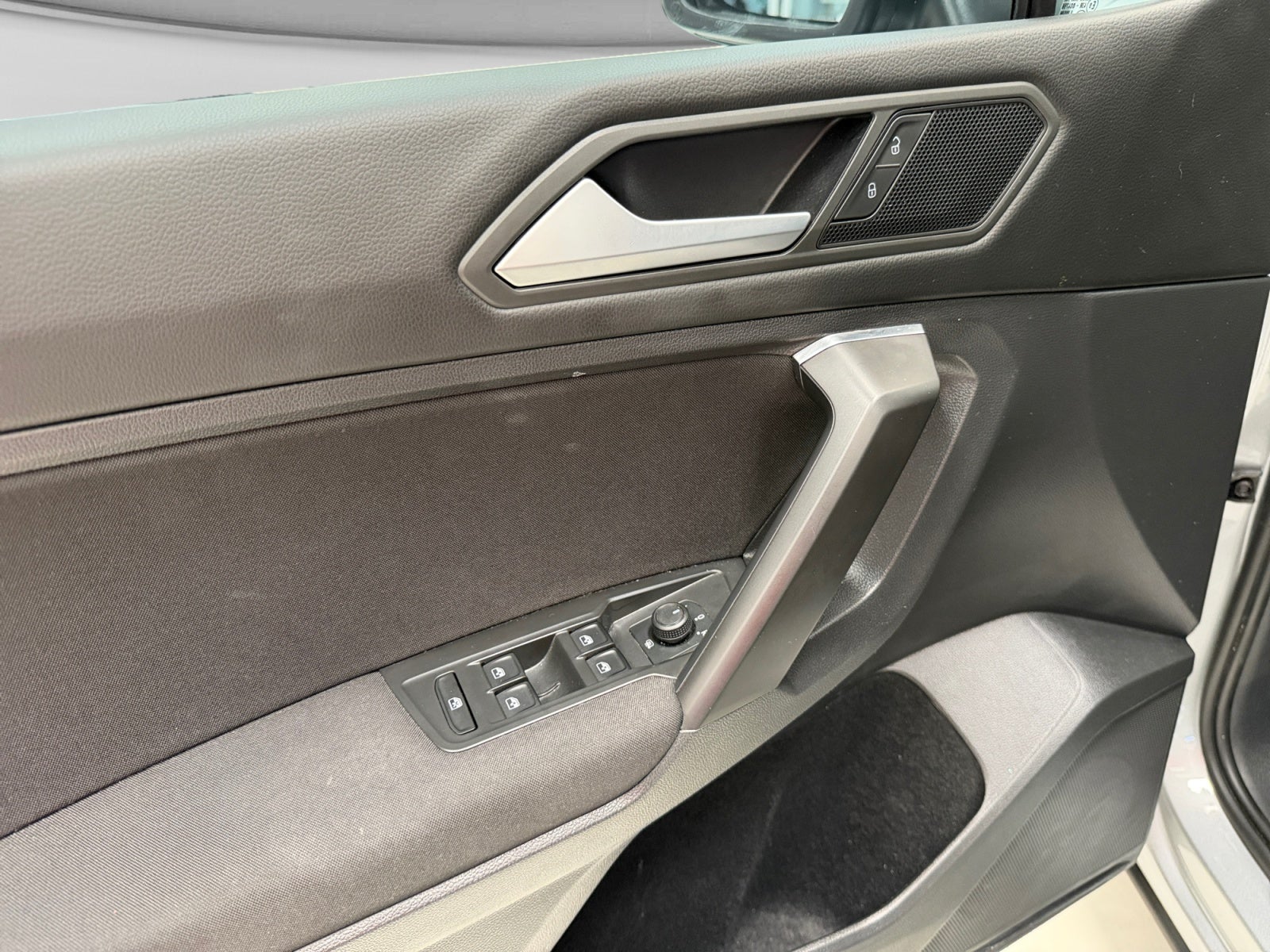 2022 Volkswagen TIGUAN TRENDLINE PLUS