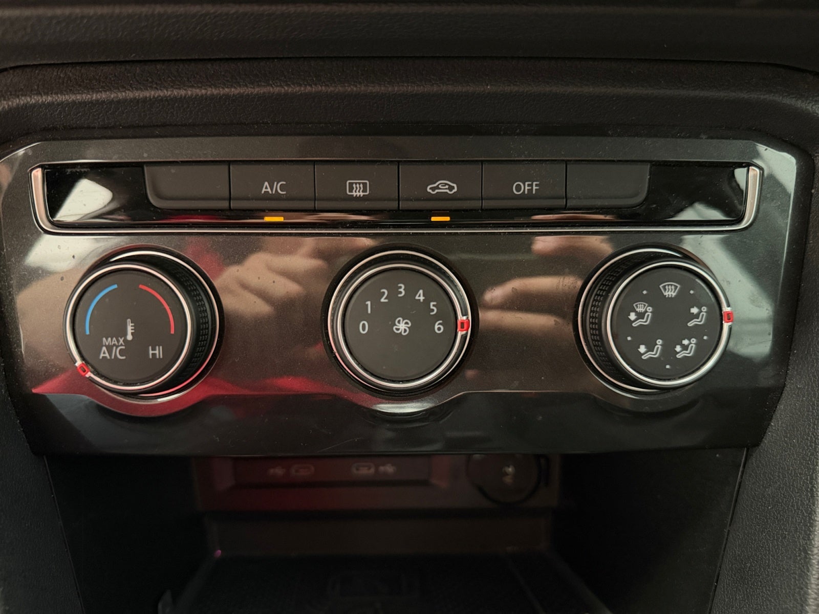 2022 Volkswagen TIGUAN TRENDLINE PLUS