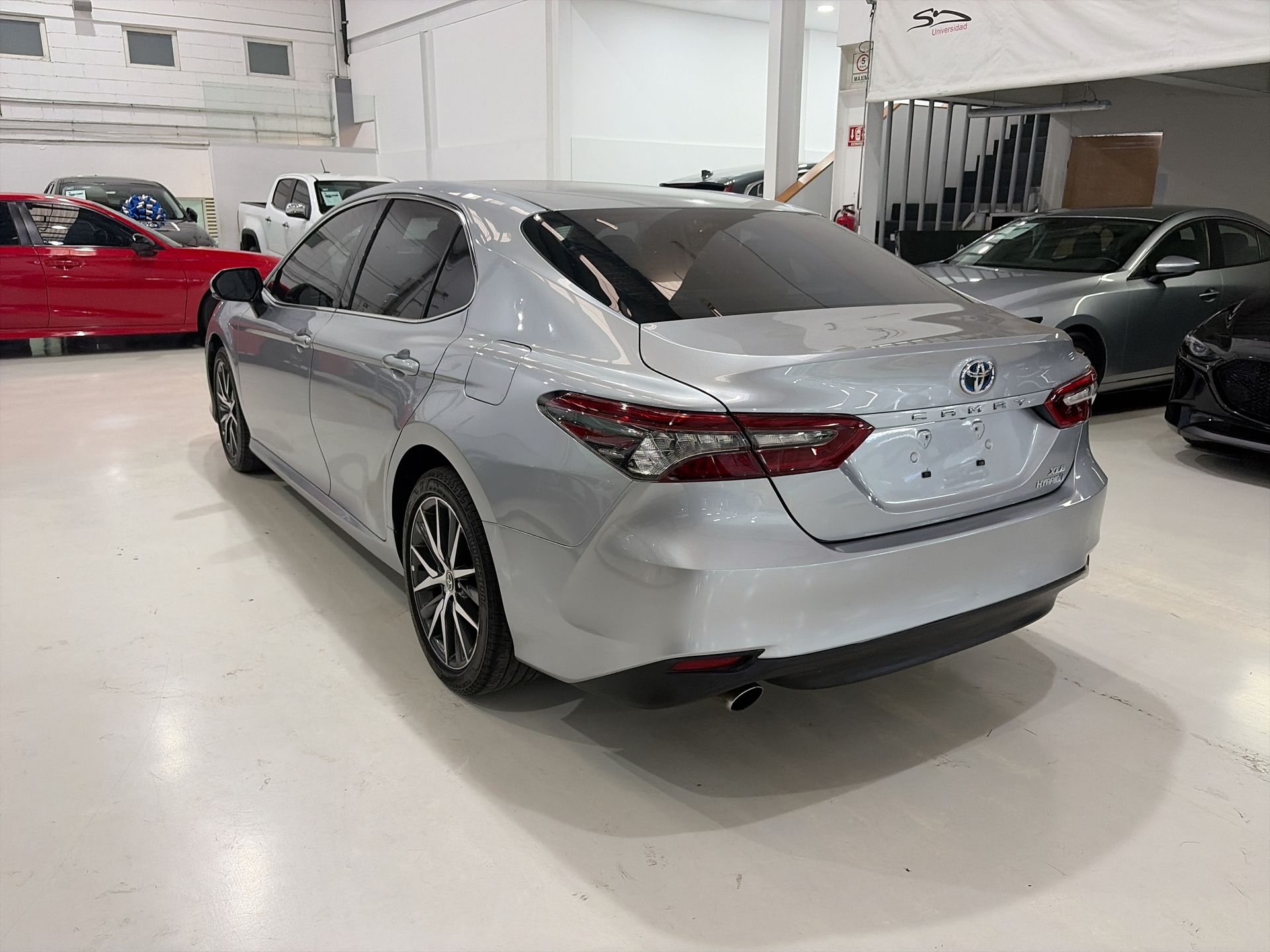 2022 Toyota CAMRY XLE HV