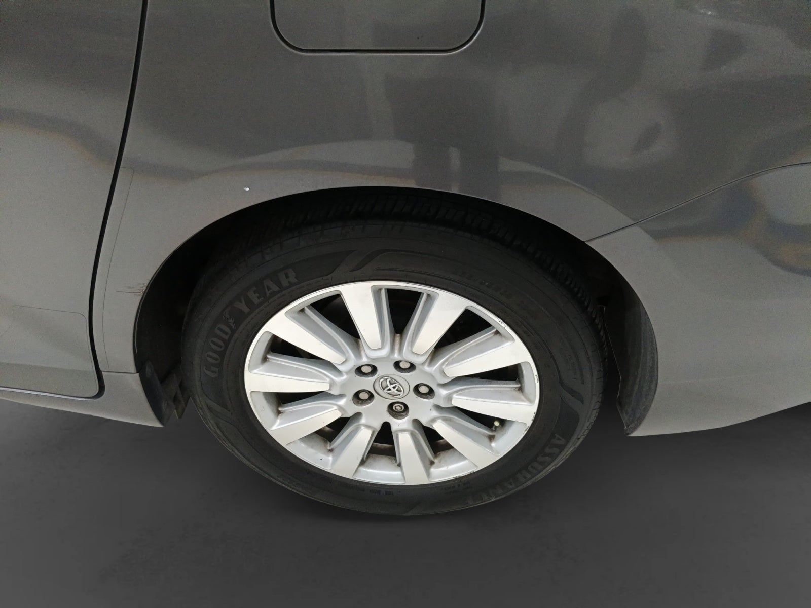 2017 Toyota SIENNA LIMITED