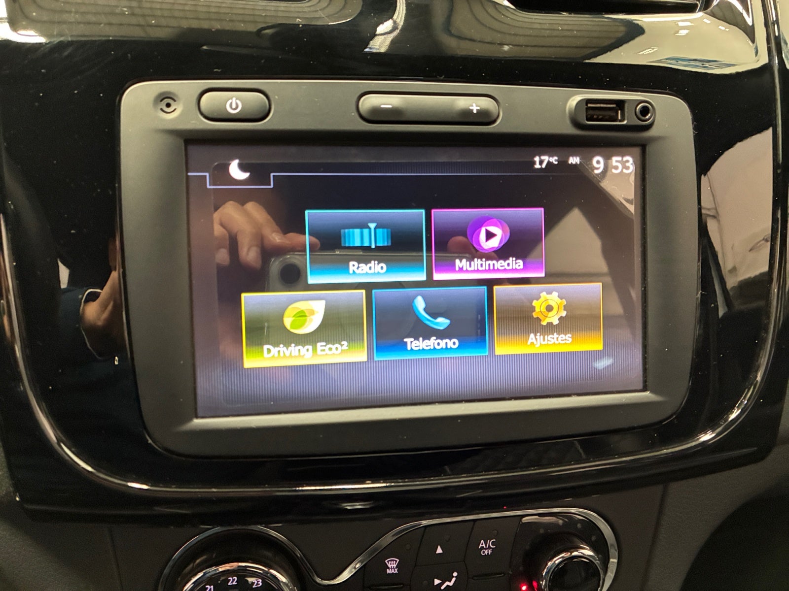2024 RENAULT LOGAN 1.6 INTENS CVT