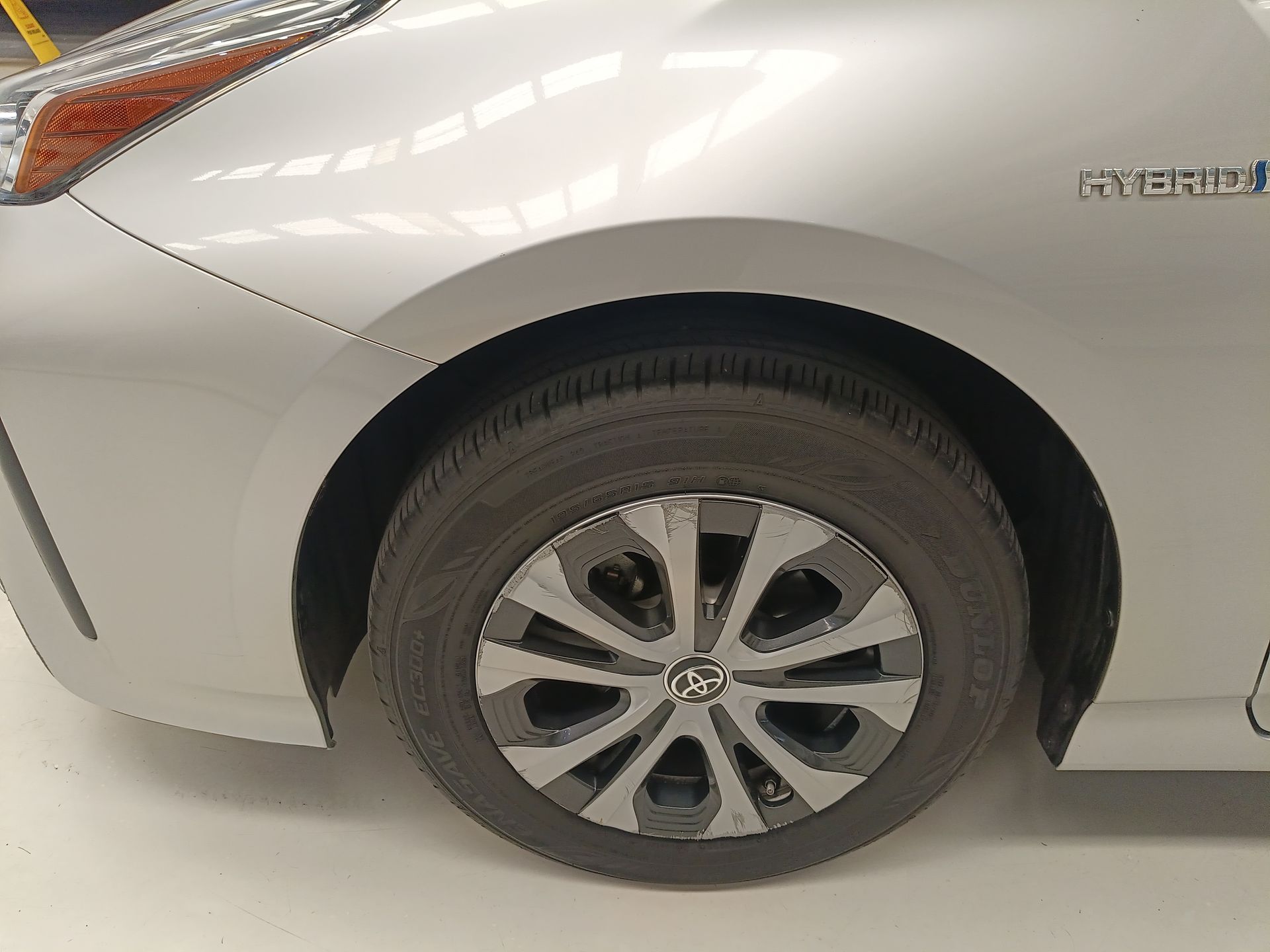 2021 Toyota PRIUS BASE BASE