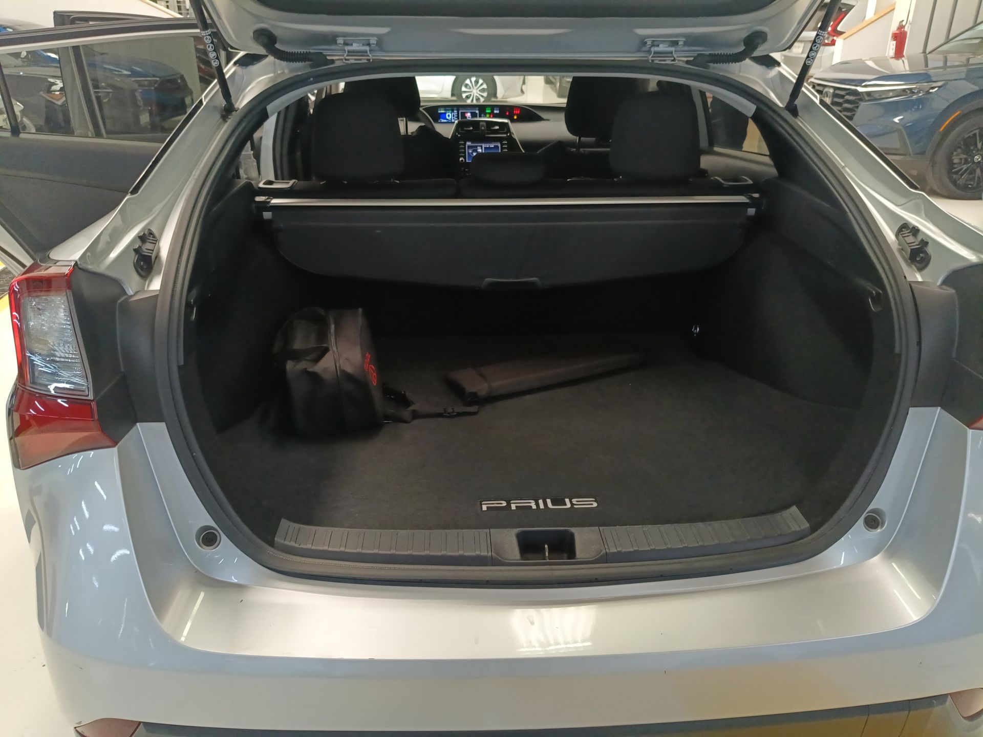 2021 Toyota PRIUS BASE BASE