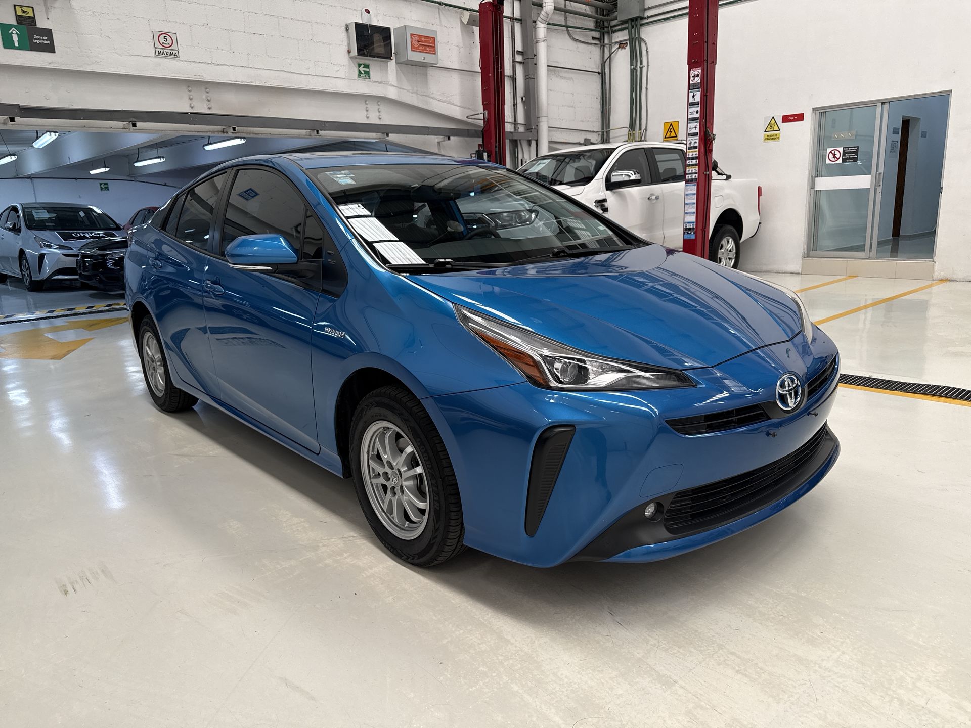 2019 Toyota PRIUS PREMIUM CVT