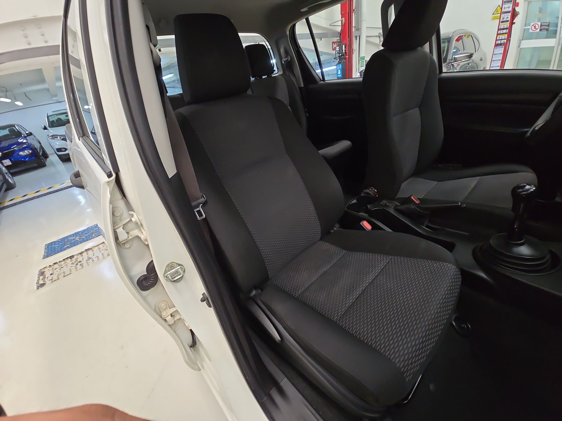 2019 Toyota HILUX 4X4 DOBLE CABINA DIESEL MT