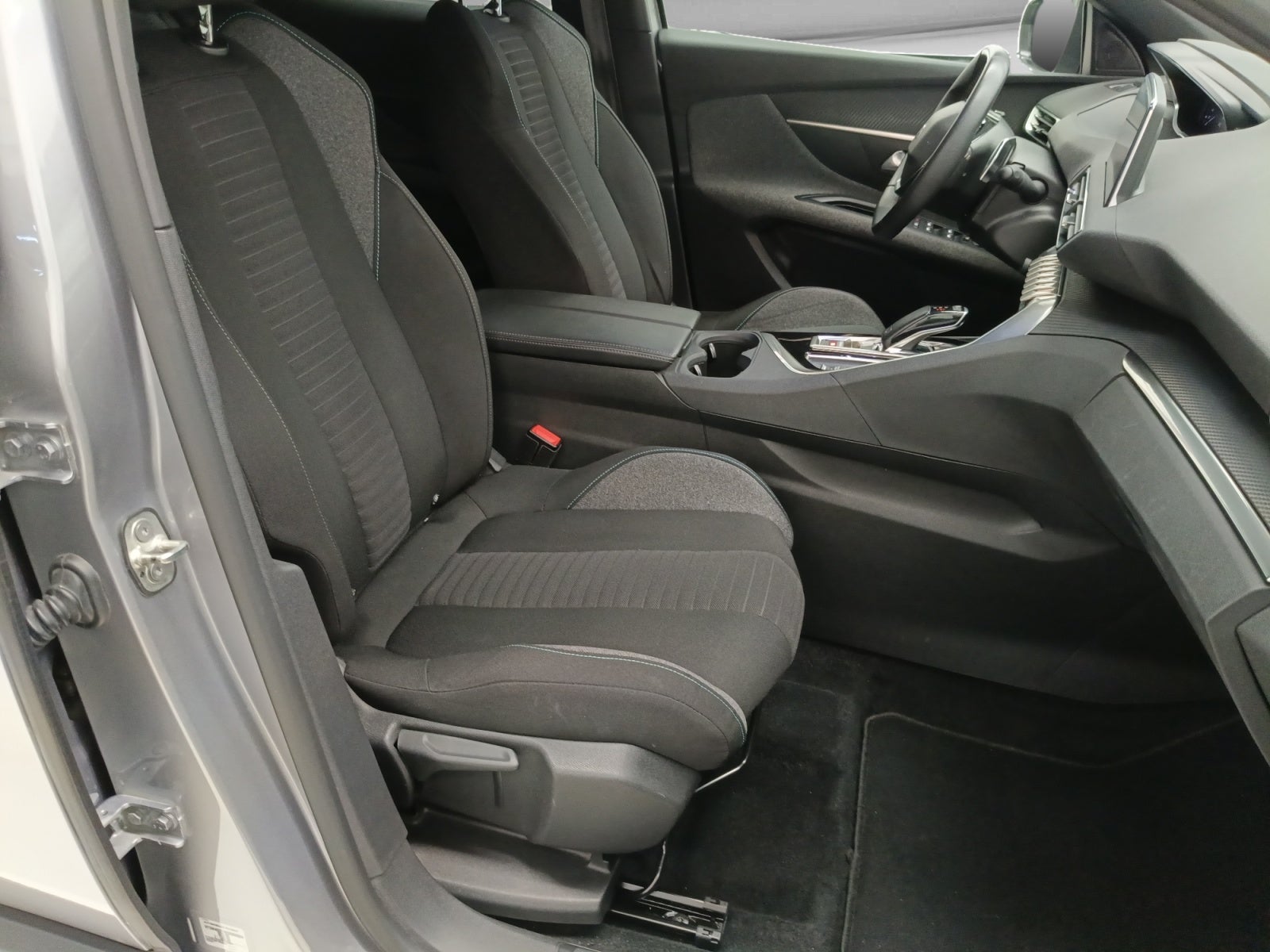 2024 PEUGEOT 3008 ACTIVE 5P 1.6THP 165HP AUT 6VEL FL