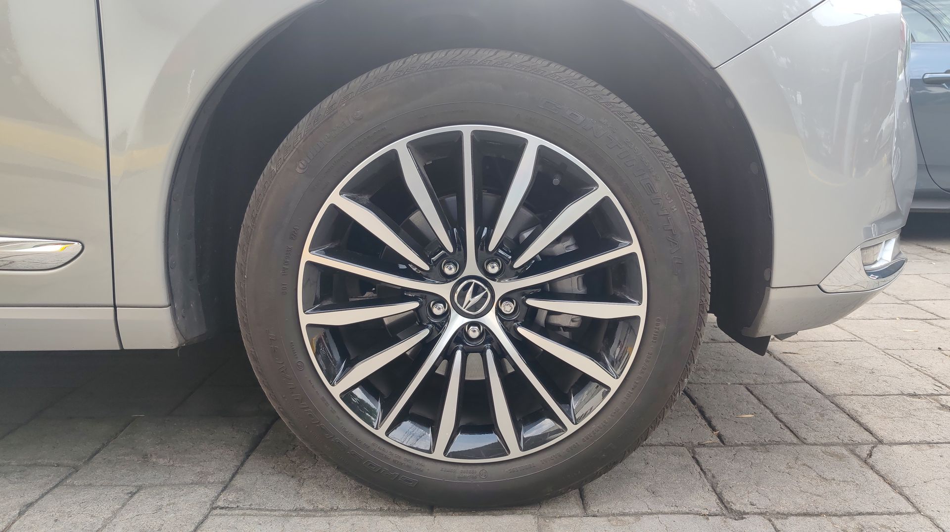 2025 Acura RDX ADVANCE