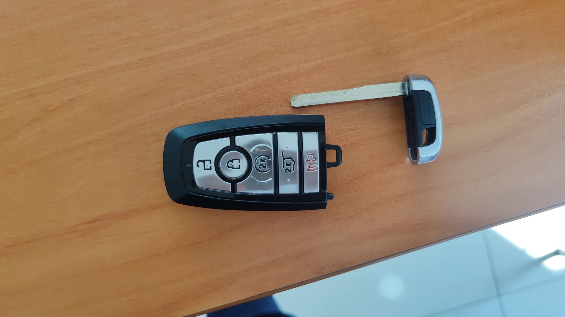 2022 Ford EDGE TITANIUM FWD 2.0 GTDI