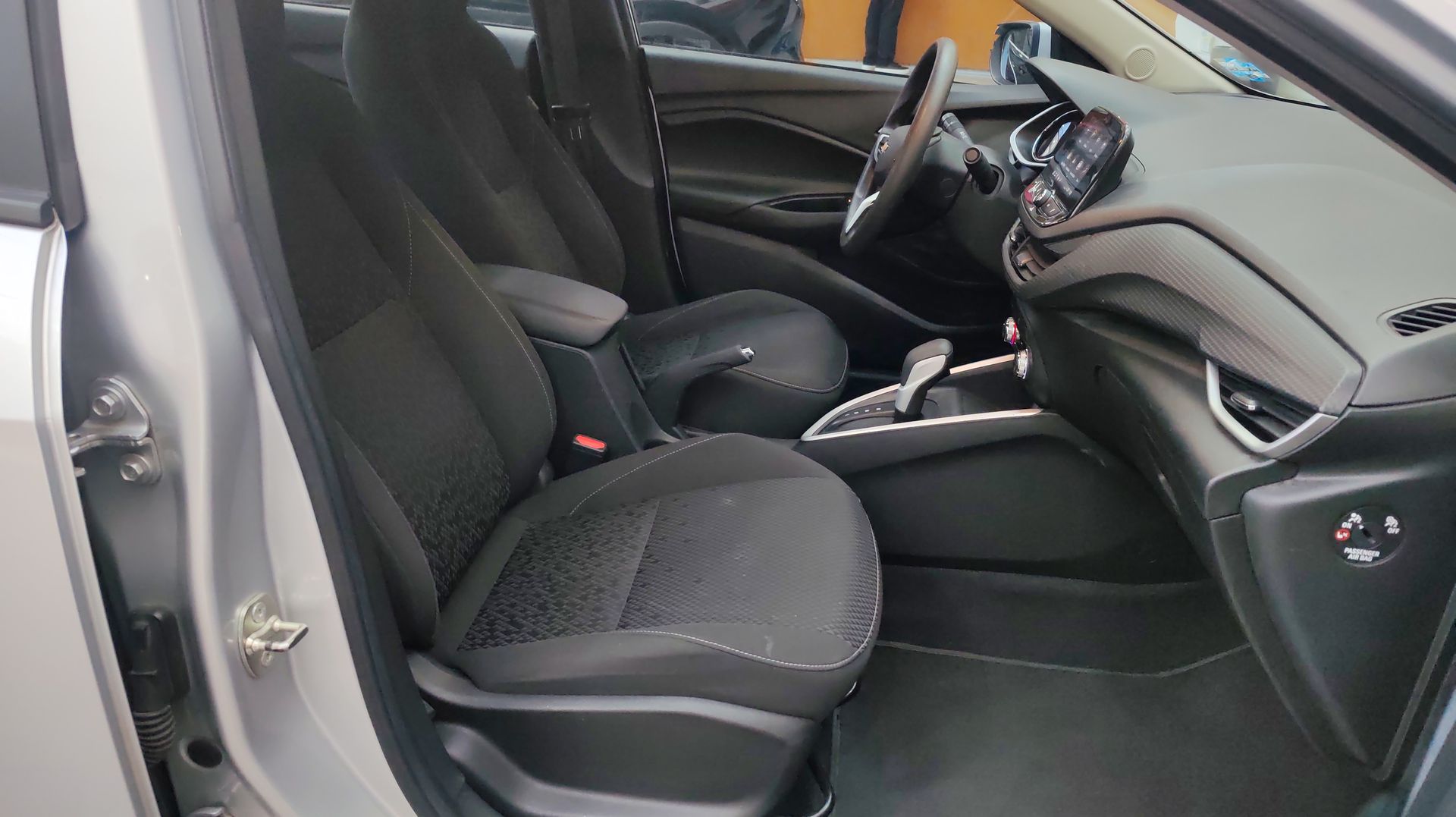 2021 Chevrolet ONIX 4 PTAS PAQ D LT LT D