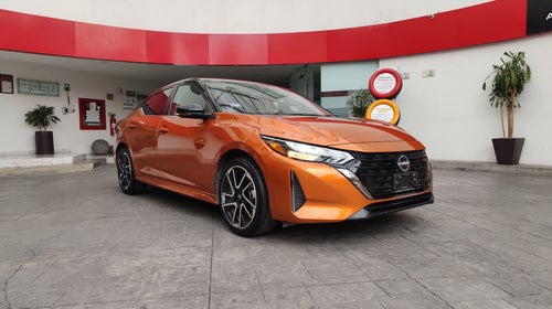 2025 Nissan SENTRA PLATINUM BITONO CVT 25