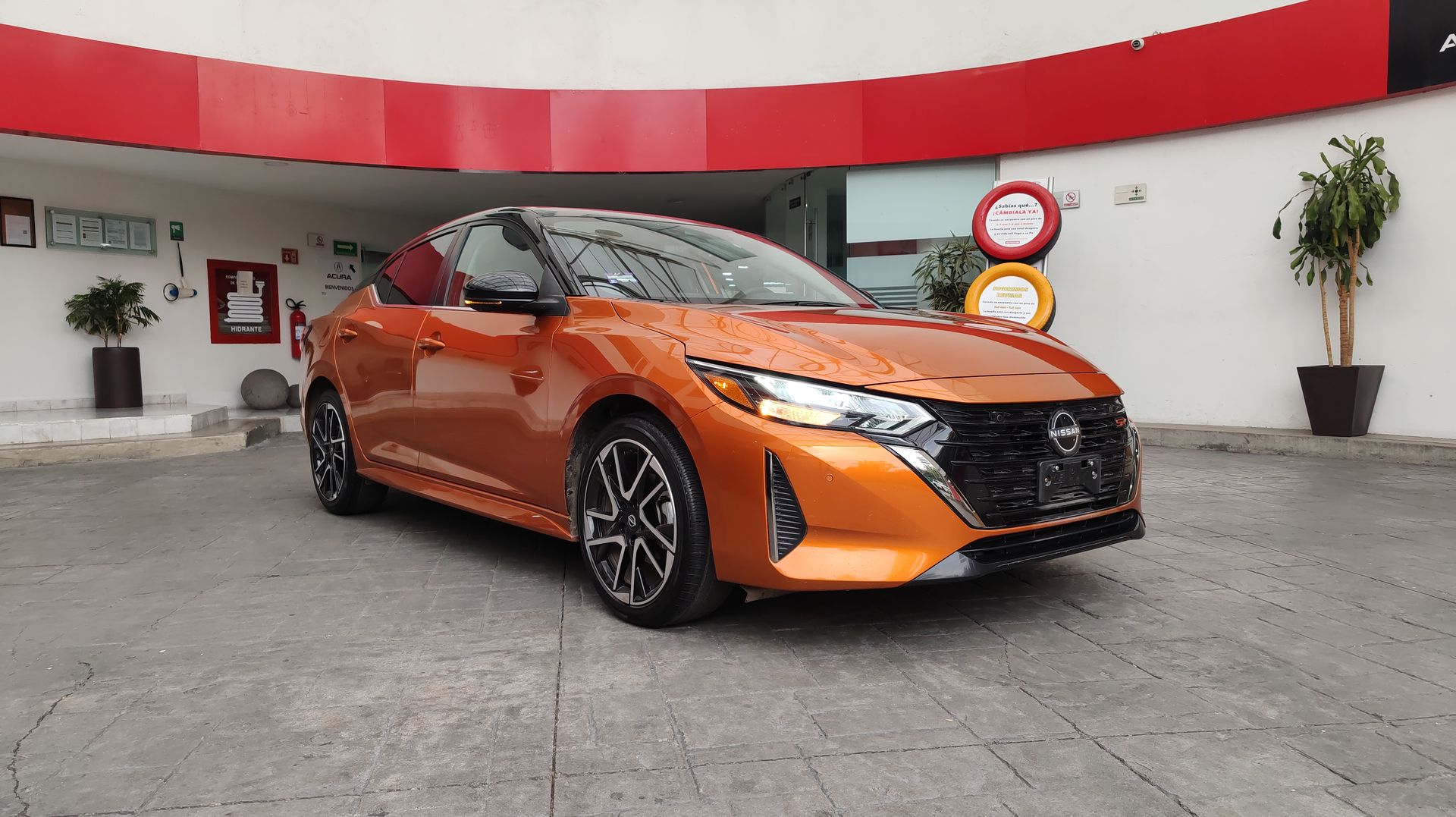 2025 Nissan SENTRA PLATINUM BITONO CVT 25