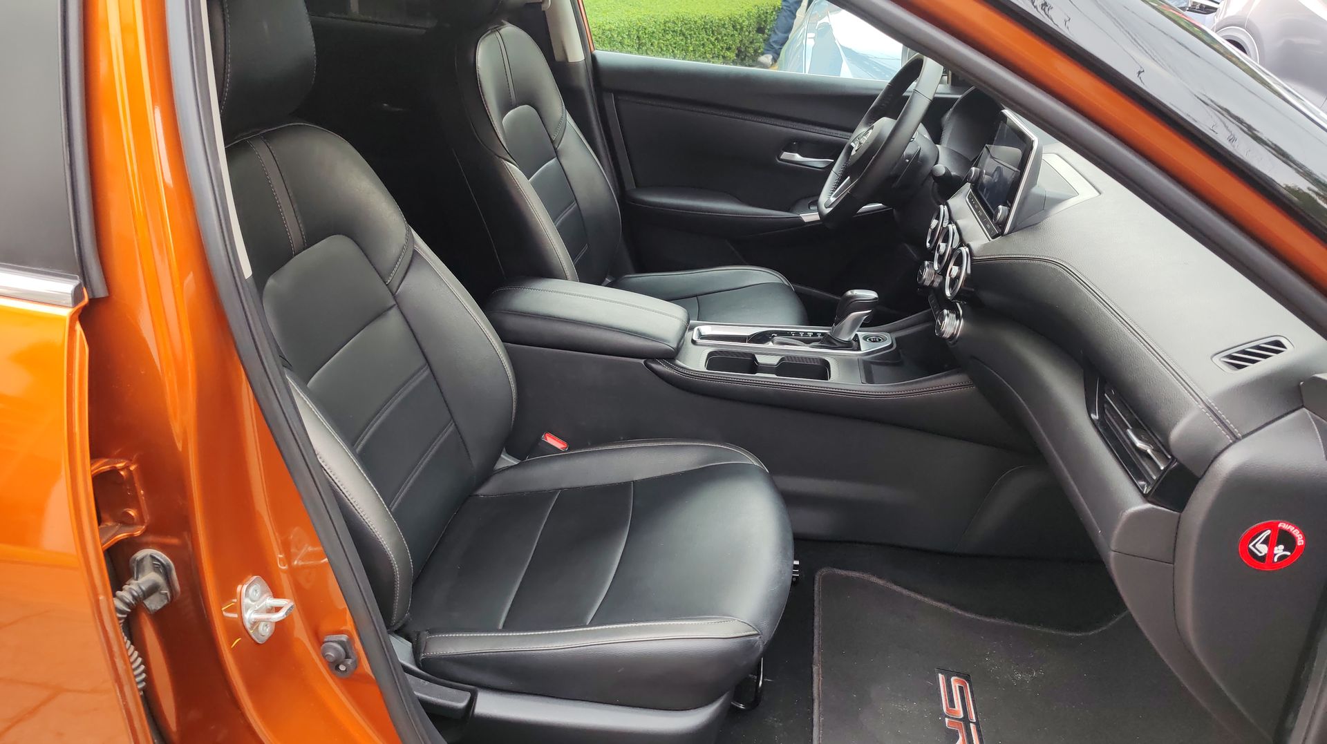 2025 Nissan SENTRA PLATINUM BITONO CVT 25