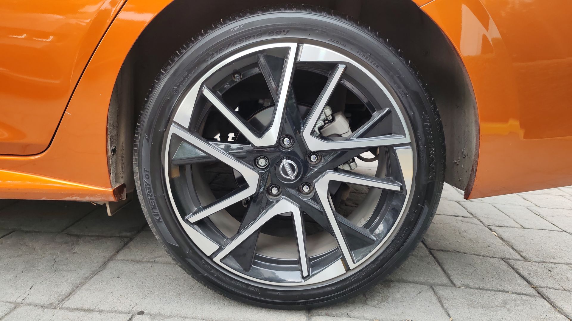 2025 Nissan SENTRA PLATINUM BITONO CVT 25