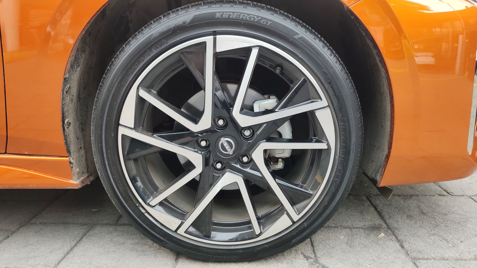 2025 Nissan SENTRA PLATINUM BITONO CVT 25