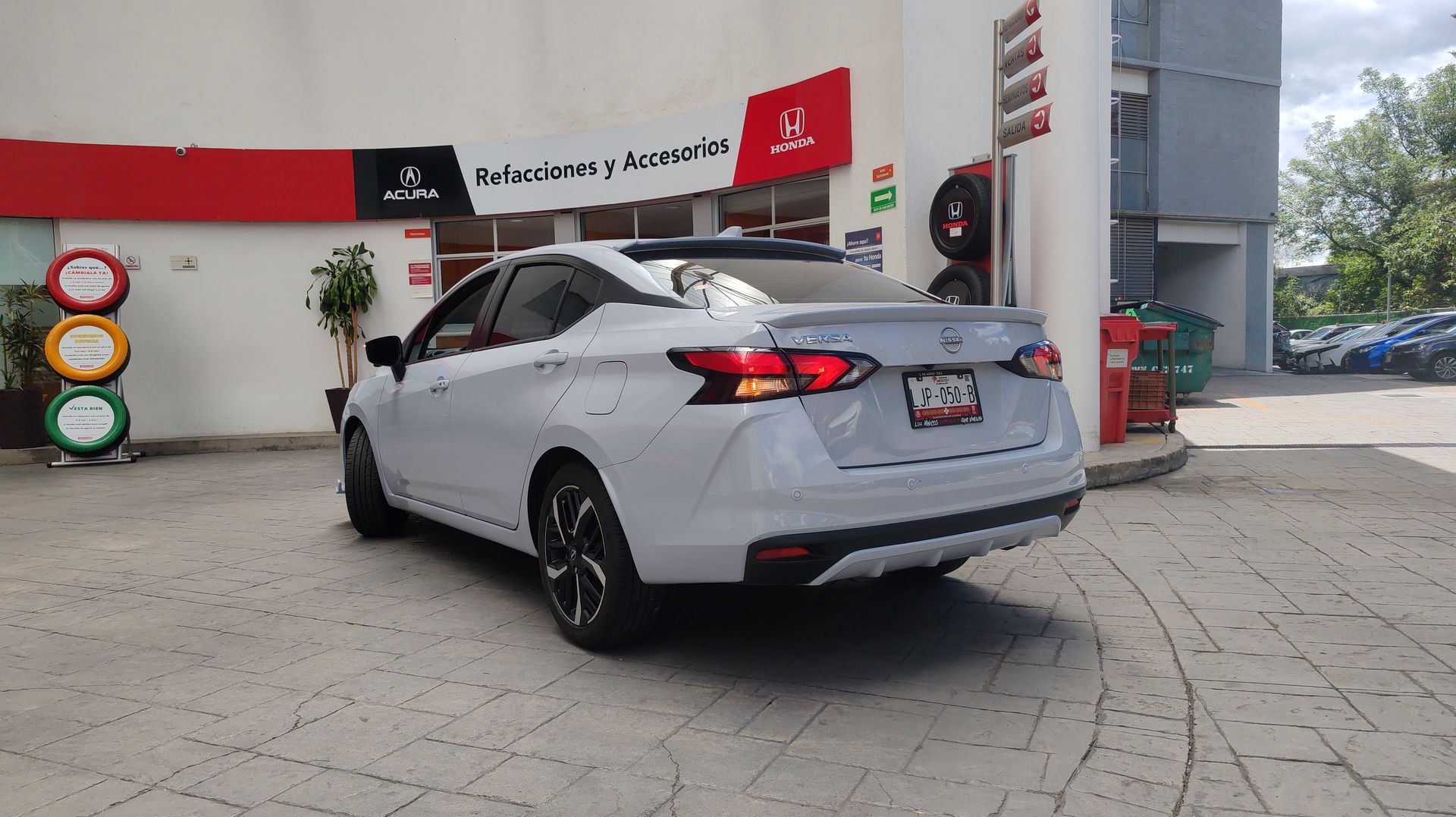 2024 Nissan VERSA EXCLUSIVE CVT 24