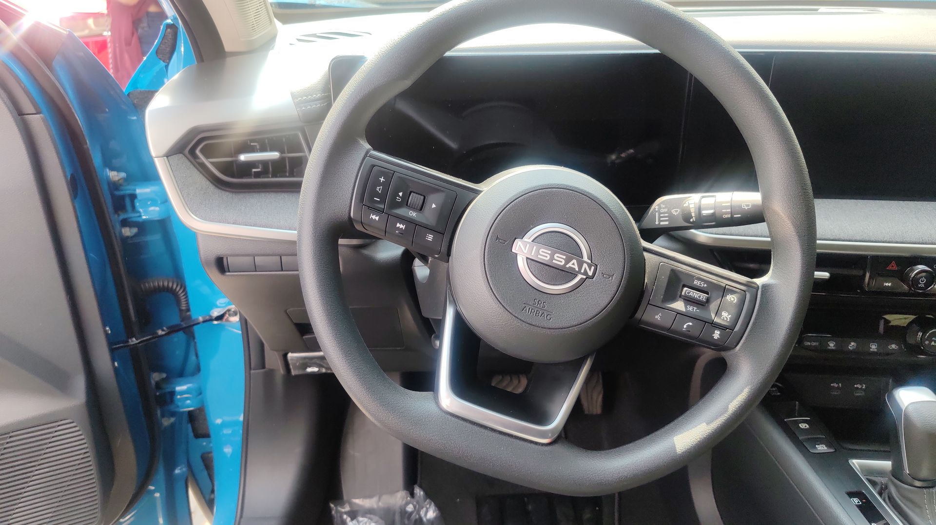 2026 Nissan KICKS ADVANCE CVT 26