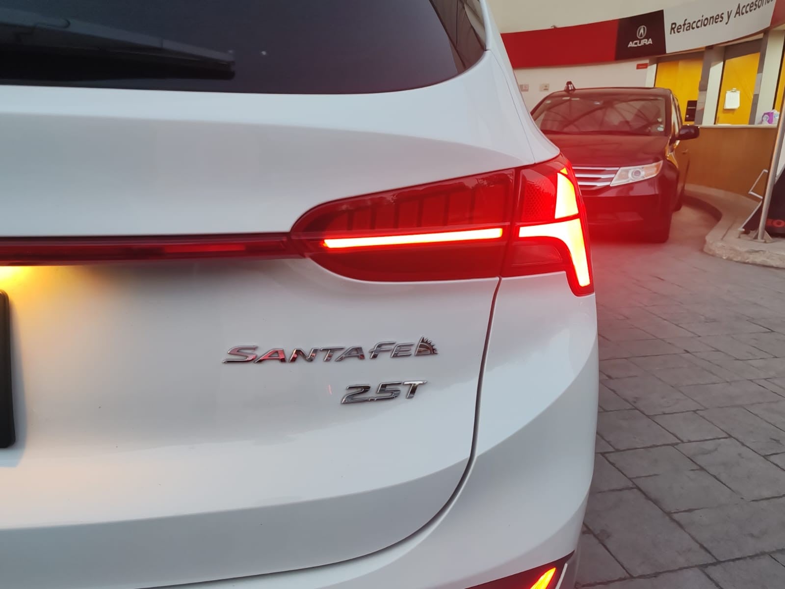 2023 Hyundai SANTAFE LIMITED TECH