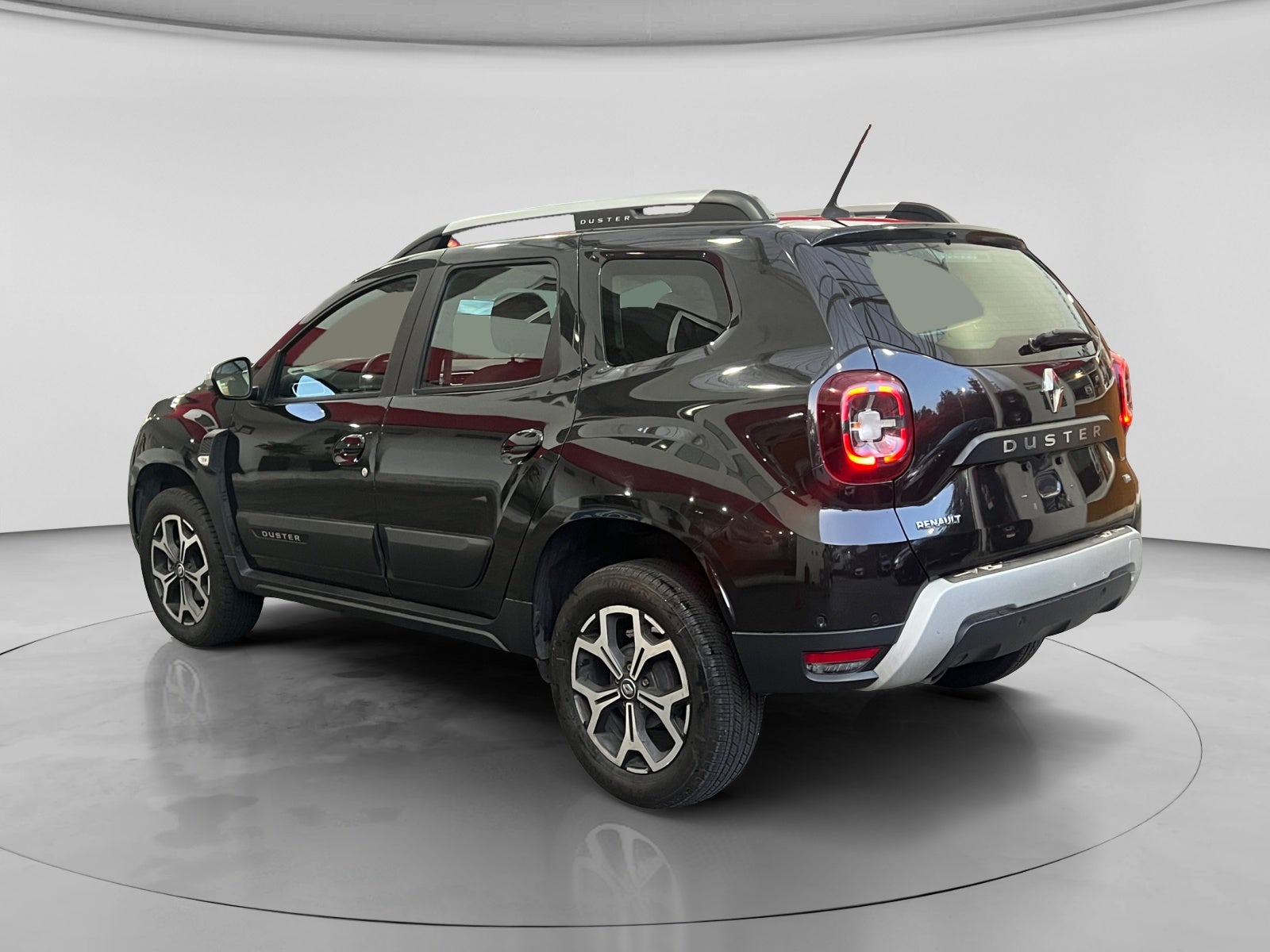 2023 RENAULT DUSTER ICONIC CVT