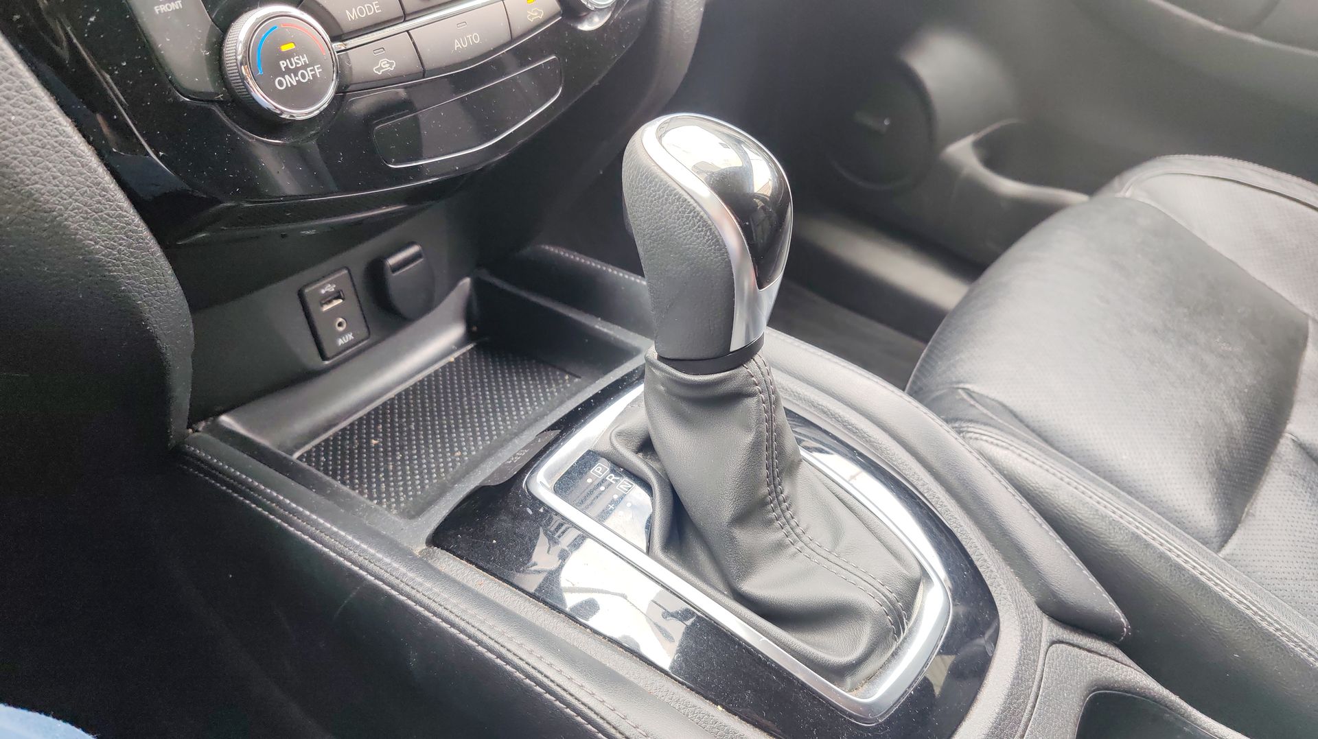 2020 Nissan X-TRAIL HYBRID CVT 2.0 LTS 4 CIL.