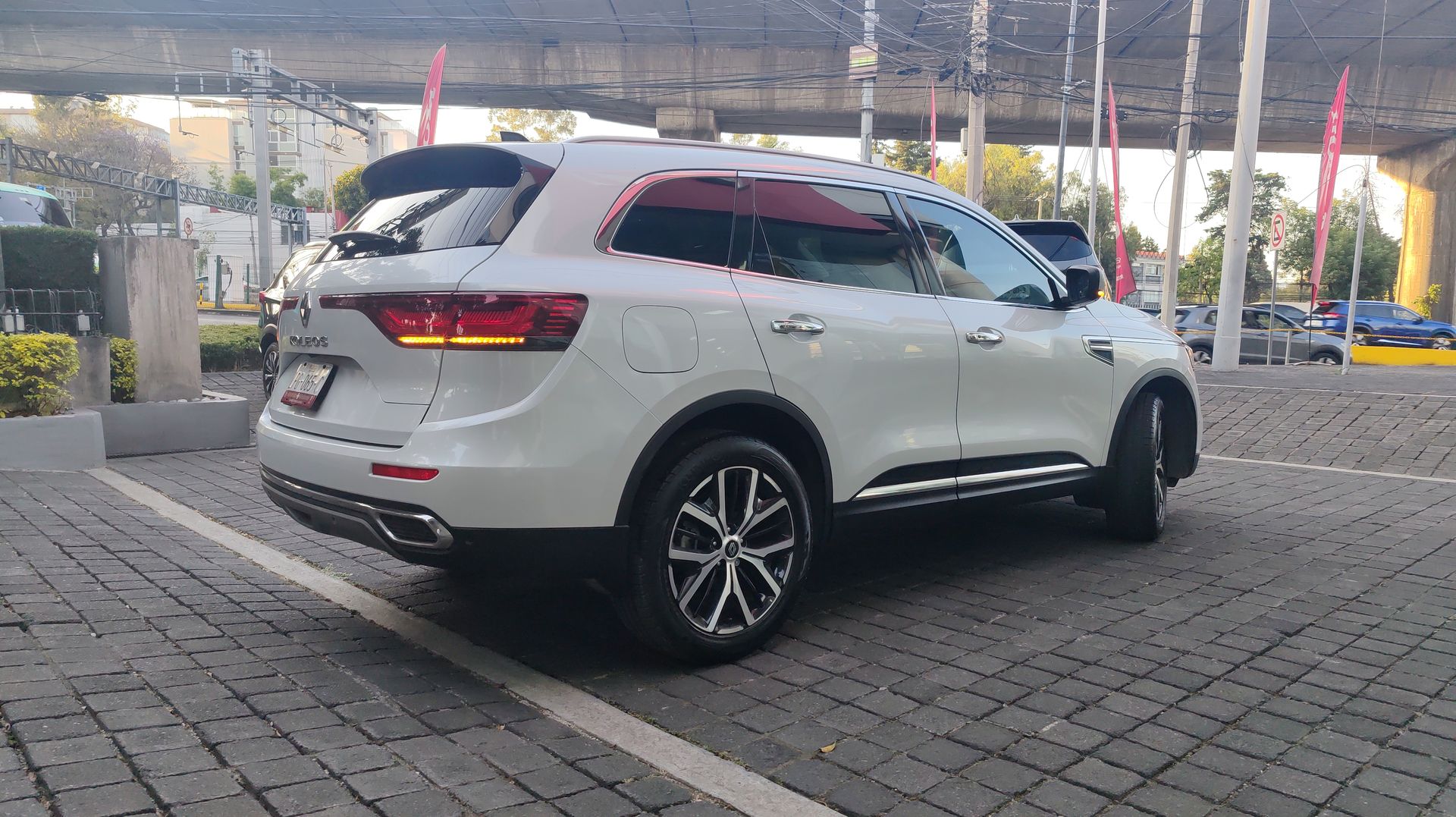 2024 RENAULT KOLEOS ICONIC